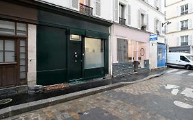 Black & White - Chic & Petit Maison- Pigalle 9Eme